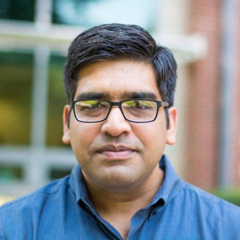 Headshot of Vinayak Agarwal